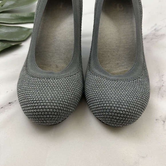 Betabrand Womens Late to the Gate Pumps Heels Size 8 Blue Gray Knit Round Toe - Picture 3 of 7